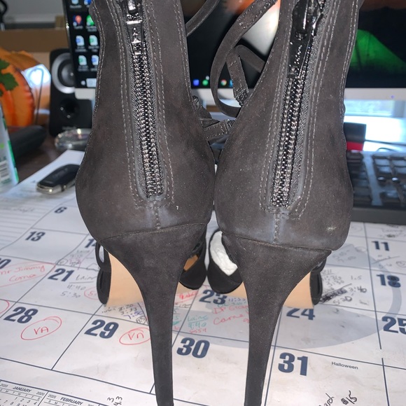 Steve Madden Heels ๐ ๐ - Picture 4 of 6